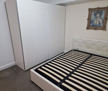 3 bedroom end of terrace house to rent - Photo 3