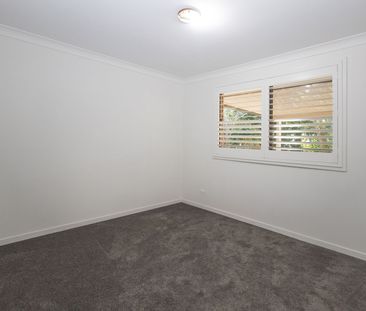 Coastal Living Just 350m from the Beach – Renovated & Ready to Enjoy - Photo 6