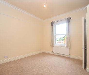 3 bed maisonette to rent in Scalby Road, Scarborough, YO12 - Photo 2