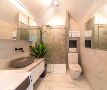 Low maintenance, Great location - Photo 6