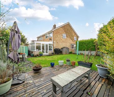 3 bedroom semi-detached house to rent - Photo 6