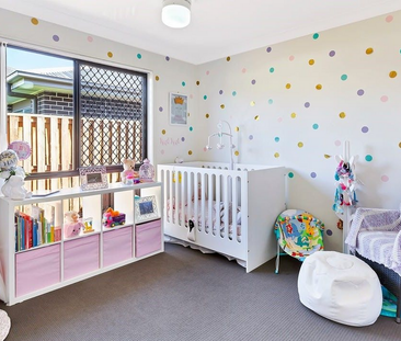 Modern Family Home in Quiet Pimpama Street - Photo 4