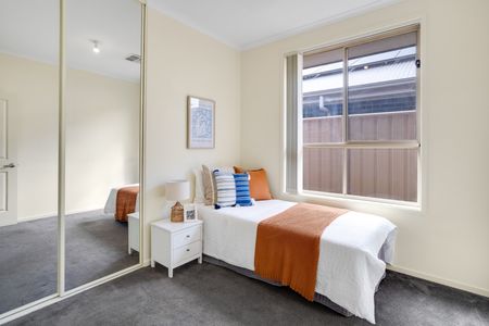 Open The Door to Spacious Family Living in the Heart of Munno Para - Photo 5