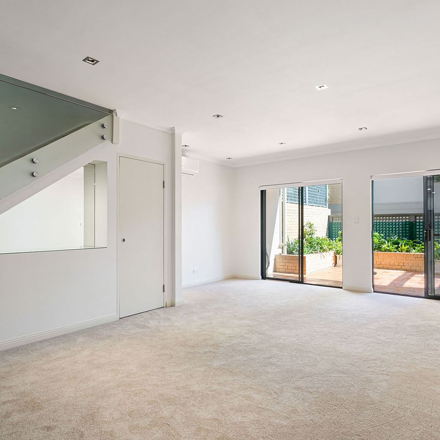 105/8 Water Street, Birchgrove NSW 2041 - Townhouse For Rent | Domain - Photo 1