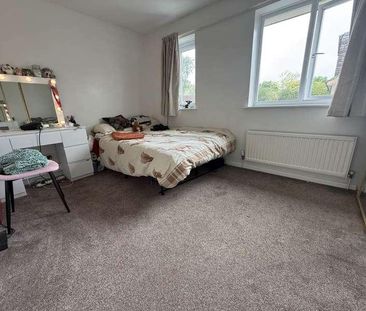 Priory Mead, Bruton, Somerset, BA10 - Photo 3