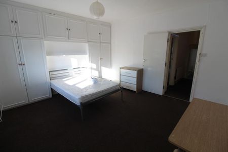 4 bedroom maisonette to rent - Photo 4