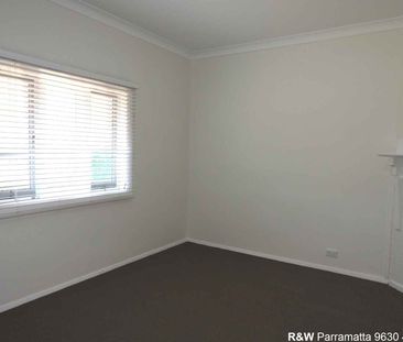 Charming Family Home in Granville - Photo 3