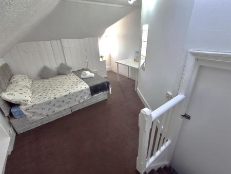 7 bedroom house share to rent - Photo 5