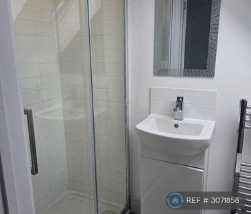 4 bedroom end of terrace house to rent - Photo 6