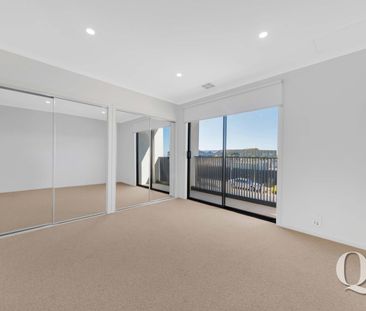 Modern Elegance in Aintree: Your Dream Home Awaits! - Photo 2