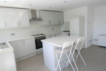 2 bedroom flat to rent - Photo 5