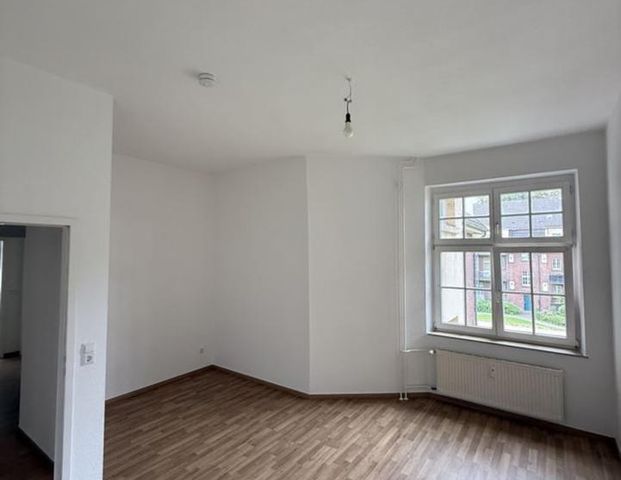 Charmante, helle 3,5-Zimmer Wohnung mit Balkon - Photo 1