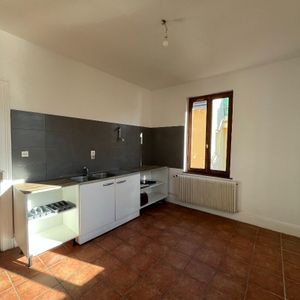Location Appartement 2 pièces 47m² - Photo 2