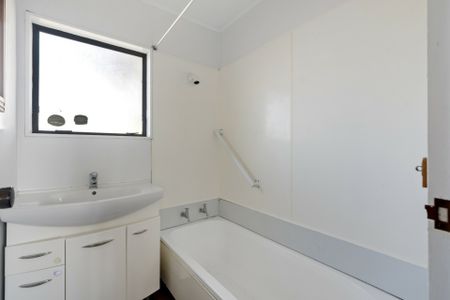 A CUTE HOME - Photo 3