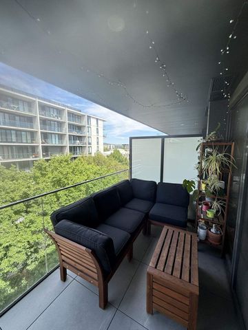 Modern One Bedroom Apartment in the Heart of Braddon - Photo 4