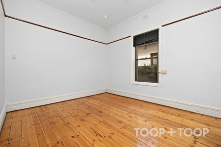 Two bedroom home in Maylands - Photo 3