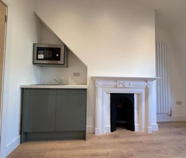 Studio to rent - Photo 2