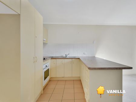 41 Regents Circuit, Forest Lake QLD 4078 - House For Rent | Domain - Photo 2