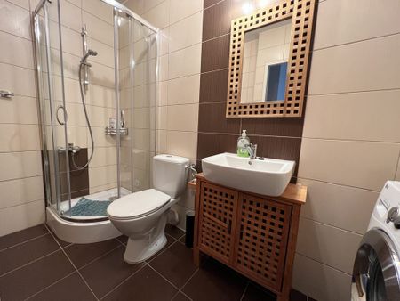 2 pokoje, zamknięte osiedle, garaż 40 m² - Zdjęcie 2