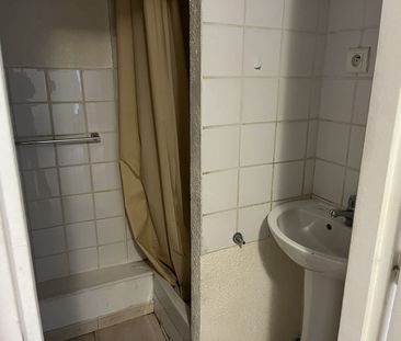 Location Appartement 1 pièce 24m² - Photo 3