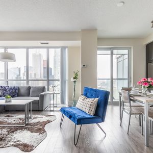 Luxury 1BR Condo - King Bed - Panoramic Views! - Can be rented from December 2, 2023 to March 1, 2024 - Photo 2