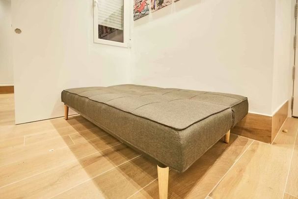 Calle de Juan de Olías, Madrid, Community of Madrid 28020 - Foto 1