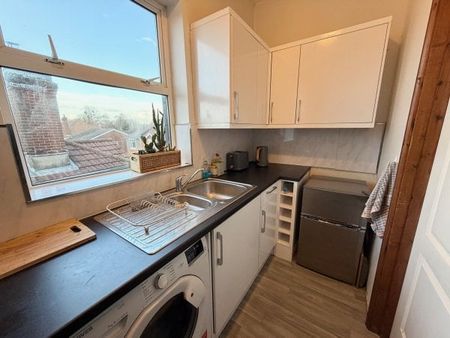 West Road, Woolston - Photo 3