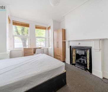 4 bedroom terraced house to rent - Photo 5