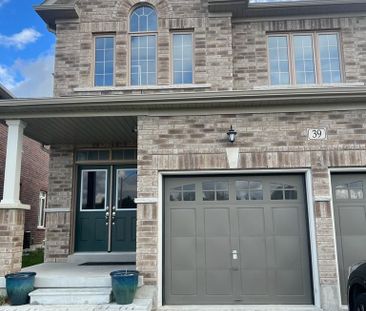 Detached Home For Lease | N7317216 - Photo 5