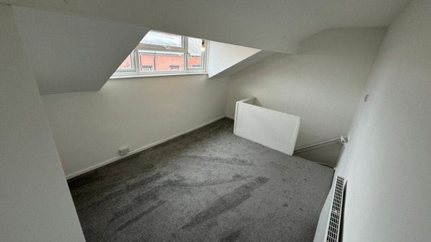 2 bedroom end of terrace house to rent - Photo 1