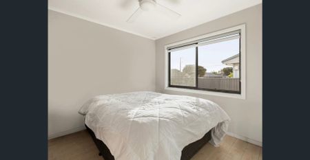 Comfortable Family Home in a Quiet, Convenient Location - Photo 2