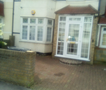1 bedroom in a house share to rent - Photo 6