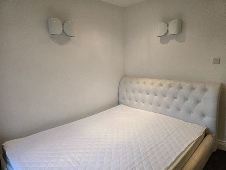 Room in a Shared Flat, Chippenham Road, W9 - Photo 2