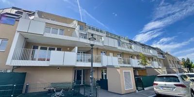 Großzügige 4 Zimmer Wohnung mit Privatgarten - Foto 3