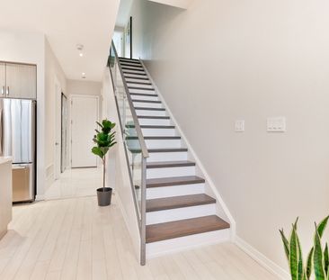 For Lease - 3687 Riva Avenue, Innisfil, Ontario - Photo 5