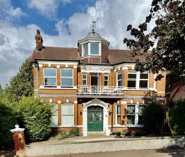 2 bed Flat Cossington Road, SS0 - Photo 1