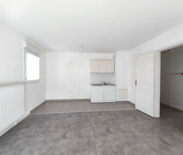 Location Appartement 3 pièces 60m² - Photo 3