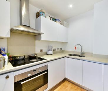 1 bedroom flat to rent - Photo 6