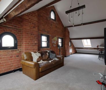 2 bedroom penthouse to rent - Photo 1