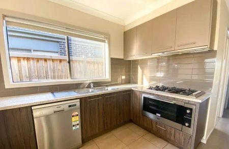 “Compact Living. Exceptional Convenience” - Photo 5