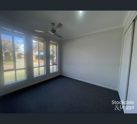 15 Mozart Avenue, Shepparton, Vic 3630 - Photo 2