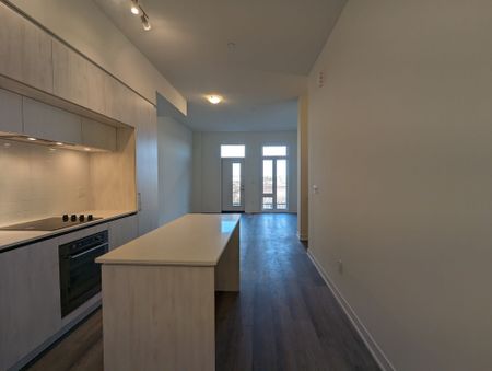 For Lease - 11 Steckley House Lane Unit# 408, Richmond Hill, Ontario - Photo 4