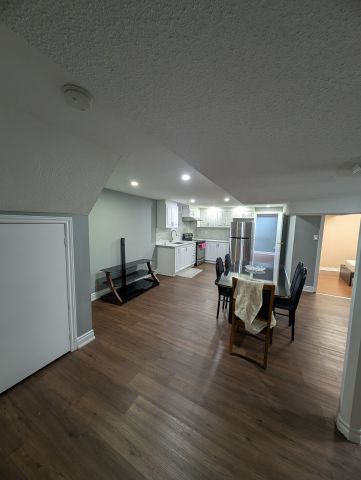 For Lease - 10 May Apple Terrace, Toronto, Ontario - Photo 4