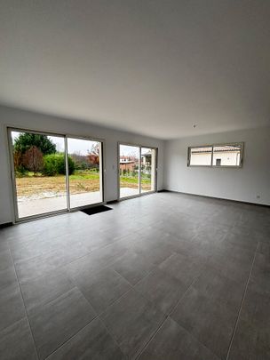 Location Maison 4 pièces 110m² - Photo 1