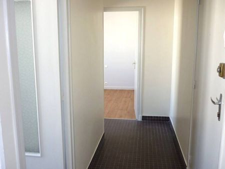 Location appartement t2 à Aubenas (07200) - Photo 2