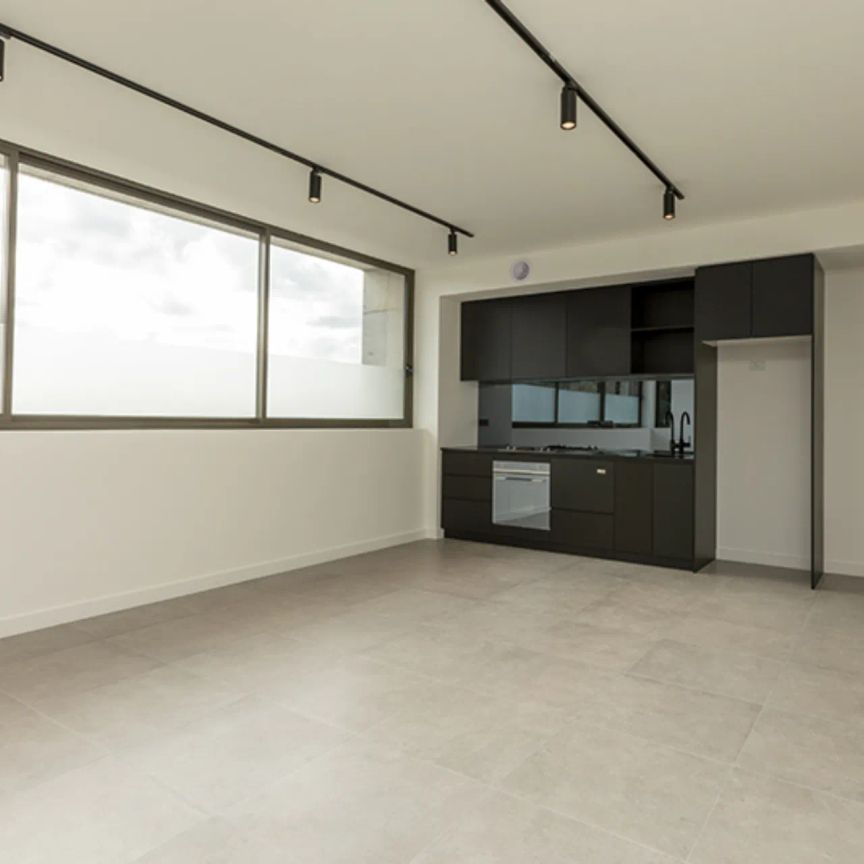 Stunning Views from your Private Rooftop Terrace! - Photo 1