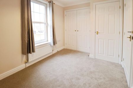 2 bedroom semi-detached house to rent - Photo 3