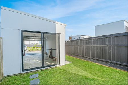 Elegant Townhouse in the Vibrant Aura Community of Nirimba - Photo 4