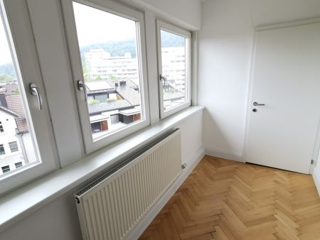 Schöne 2,5-Zimmer-Wohnung in saniertem Altbau in Bregenz mit Seesicht - Photo 3