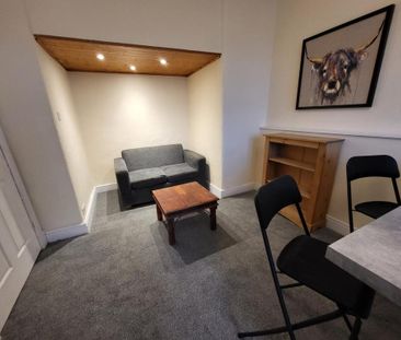 1 bedroom end of terrace house to rent - Photo 2